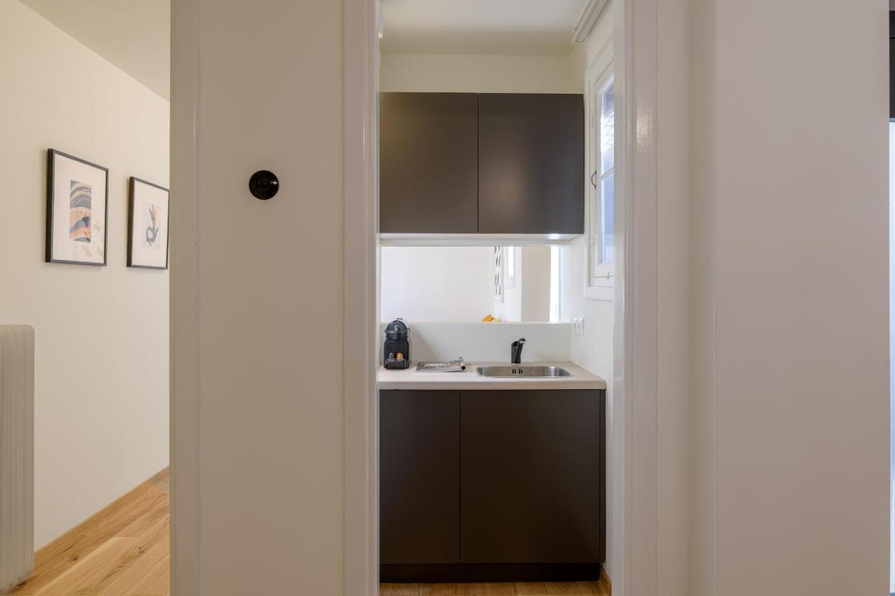 Meno Suite With Private Terrace - Jaccuzzi, Acropolis View Athen Exterior foto