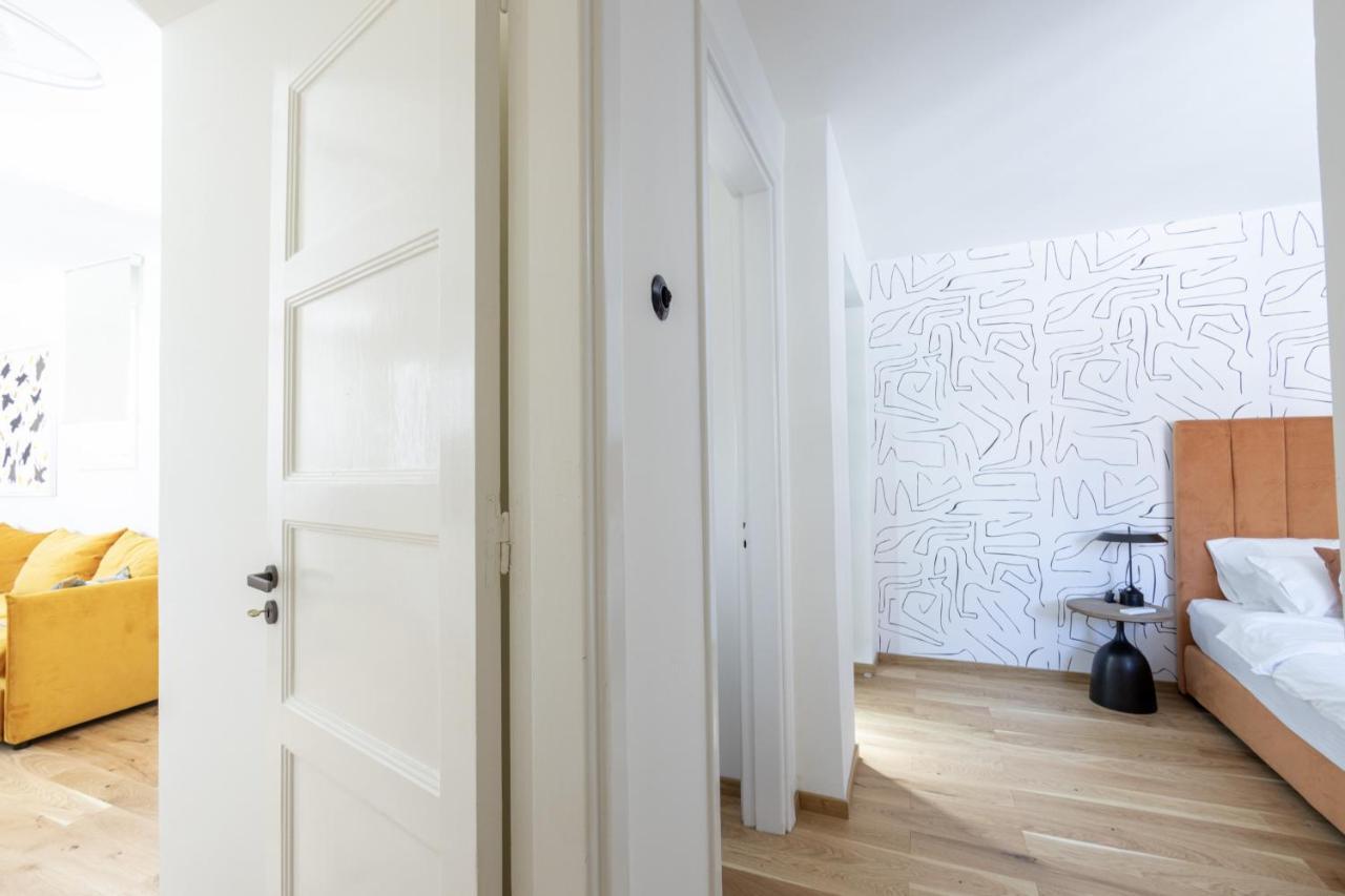 Meno Suite With Private Terrace - Jaccuzzi, Acropolis View Athen Exterior foto