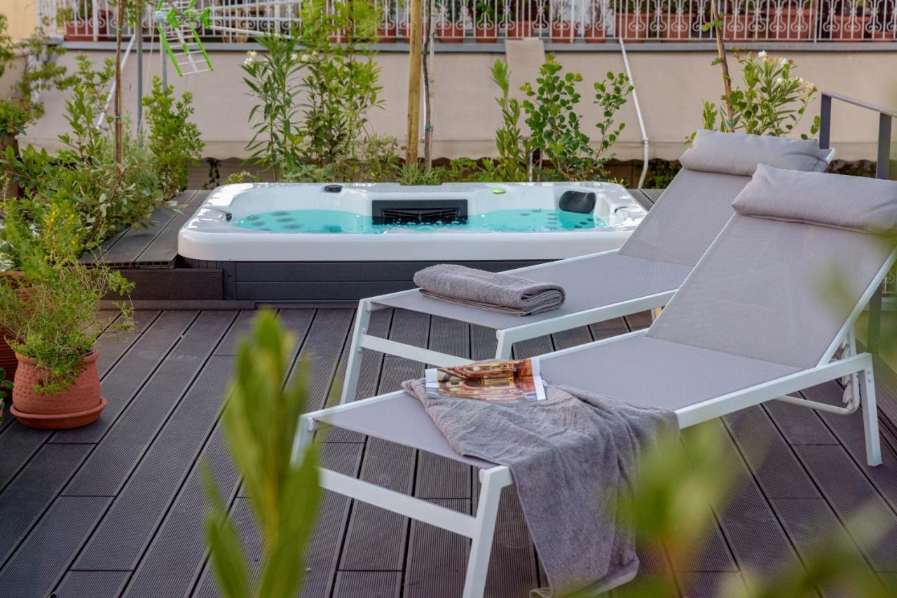 Meno Suite With Private Terrace - Jaccuzzi, Acropolis View Athen Exterior foto